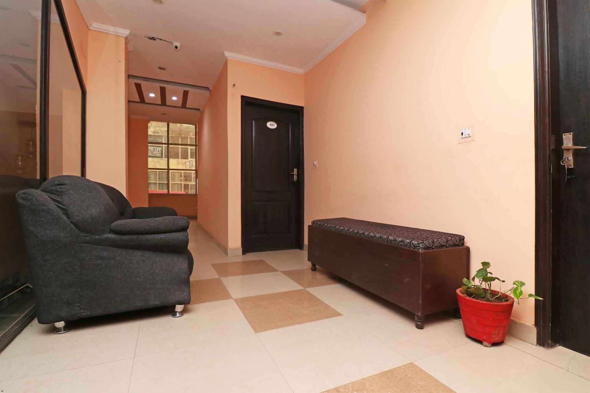 Hotel O Alpine Residency Faridabad Luaran gambar